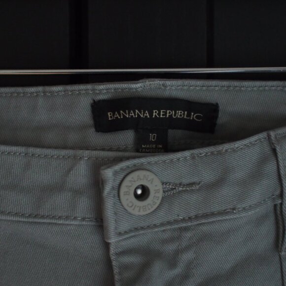 Banana Republic | Grey Cotton Twill High Rise Pants - Picture 2 of 9